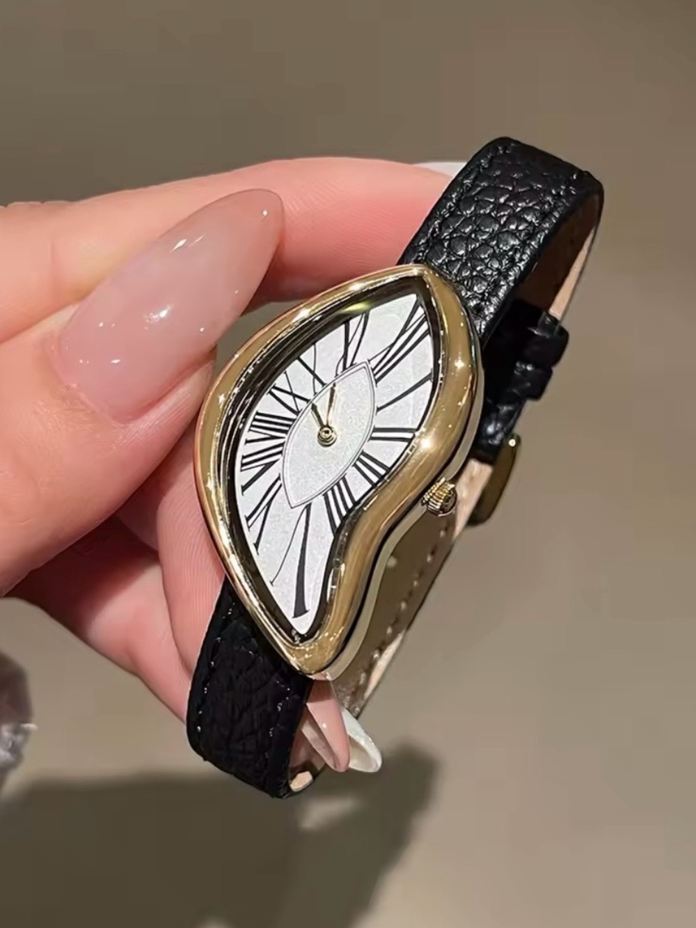 *AVAILABLE in 2 weeks* New Cartier CRASH 💥 Style Quartz Watch Gold with black